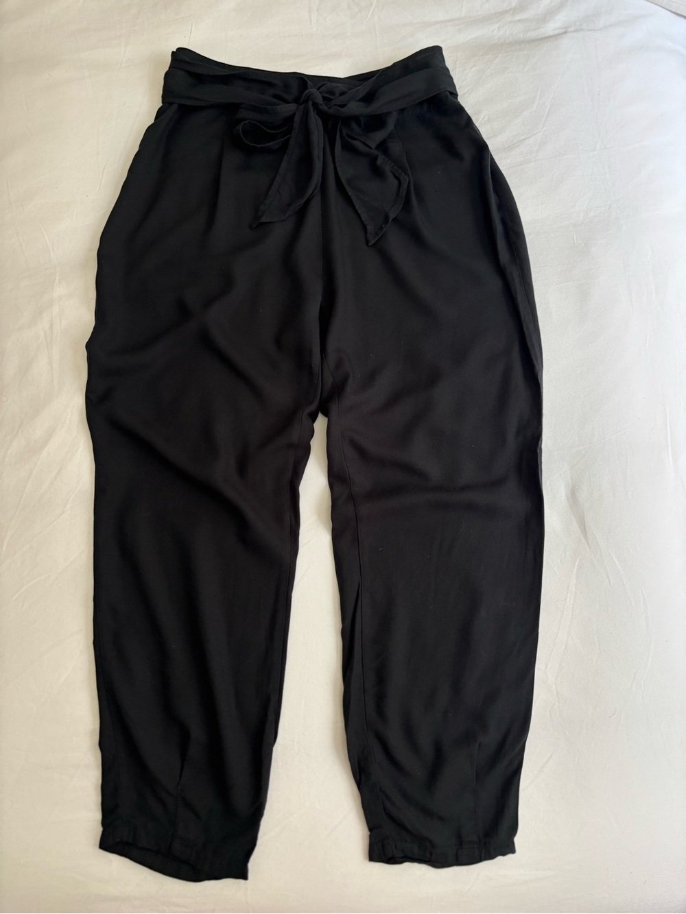 Leith High Waist Cropped Black Pants with Tie